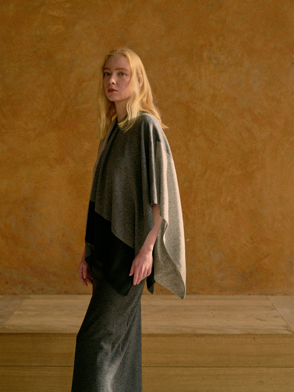 "Lost in Warmth" Wool-Cashmere Blend Cape - Grey