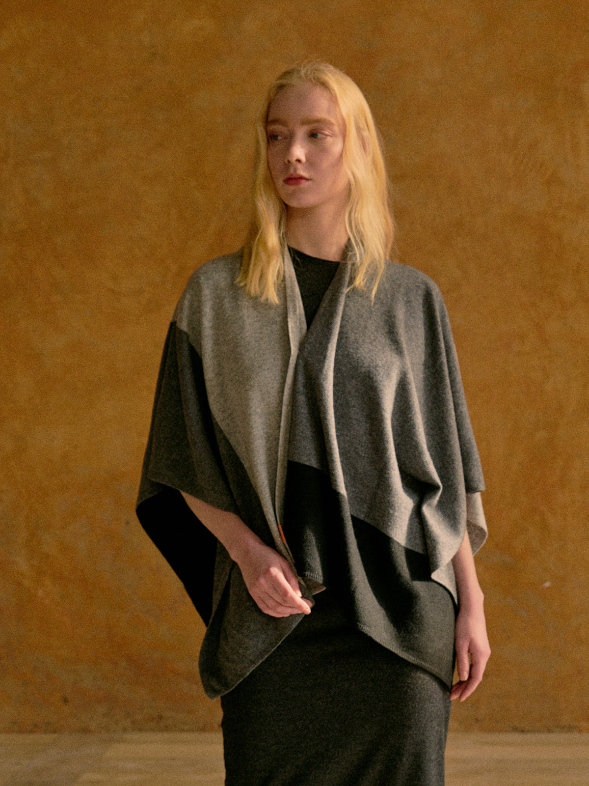 "Lost in Warmth" Wool-Cashmere Blend Cape - Grey
