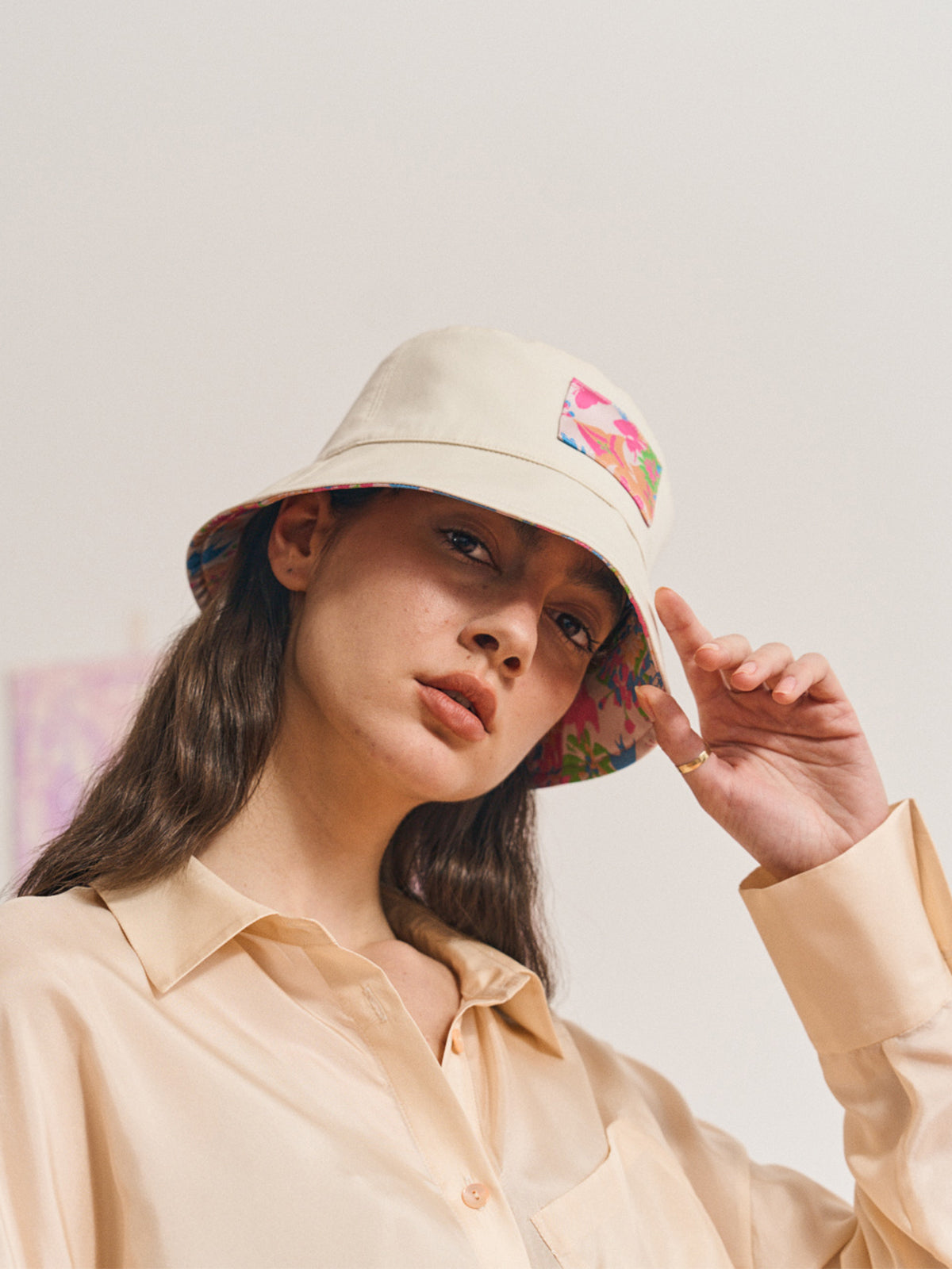 FRIDA X LOST PATTERN "Frida's Garden" Jacquard Reversible Bucket Hat - White