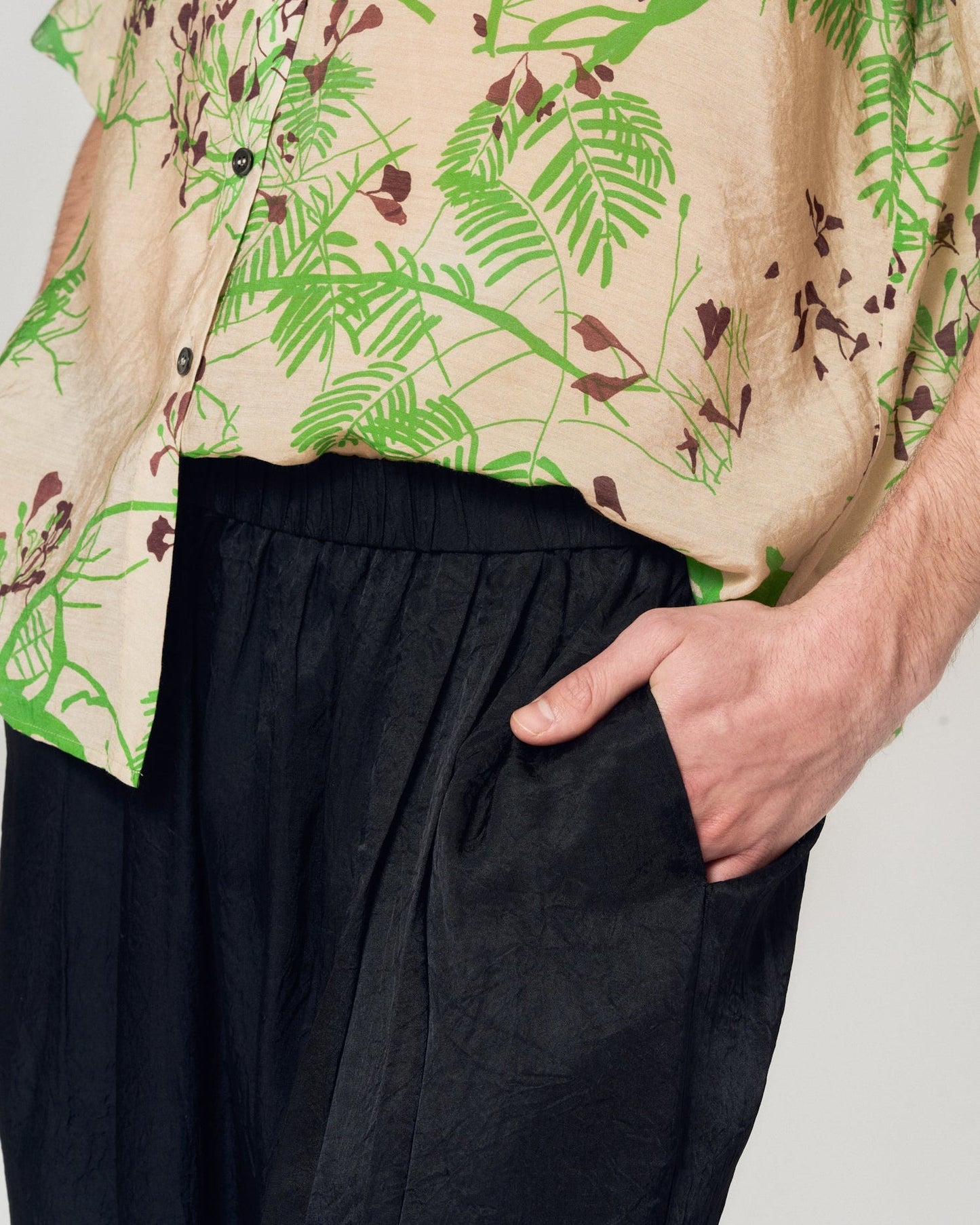 "Beach Blossom" Wide-Leg Pants - Black