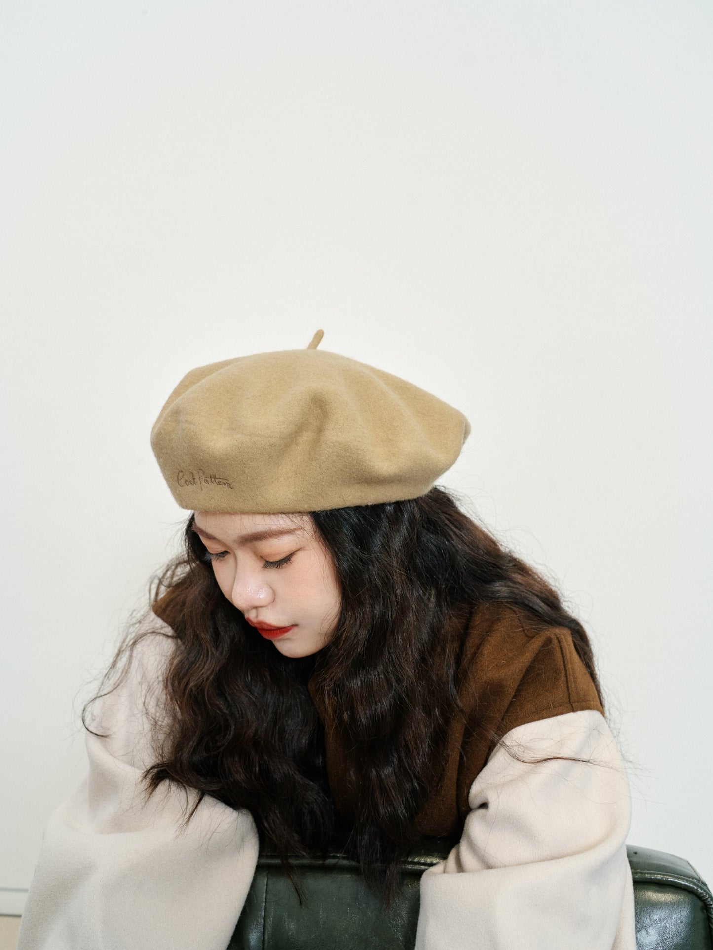 "Bon Chic" Wool Beret - Light Camel