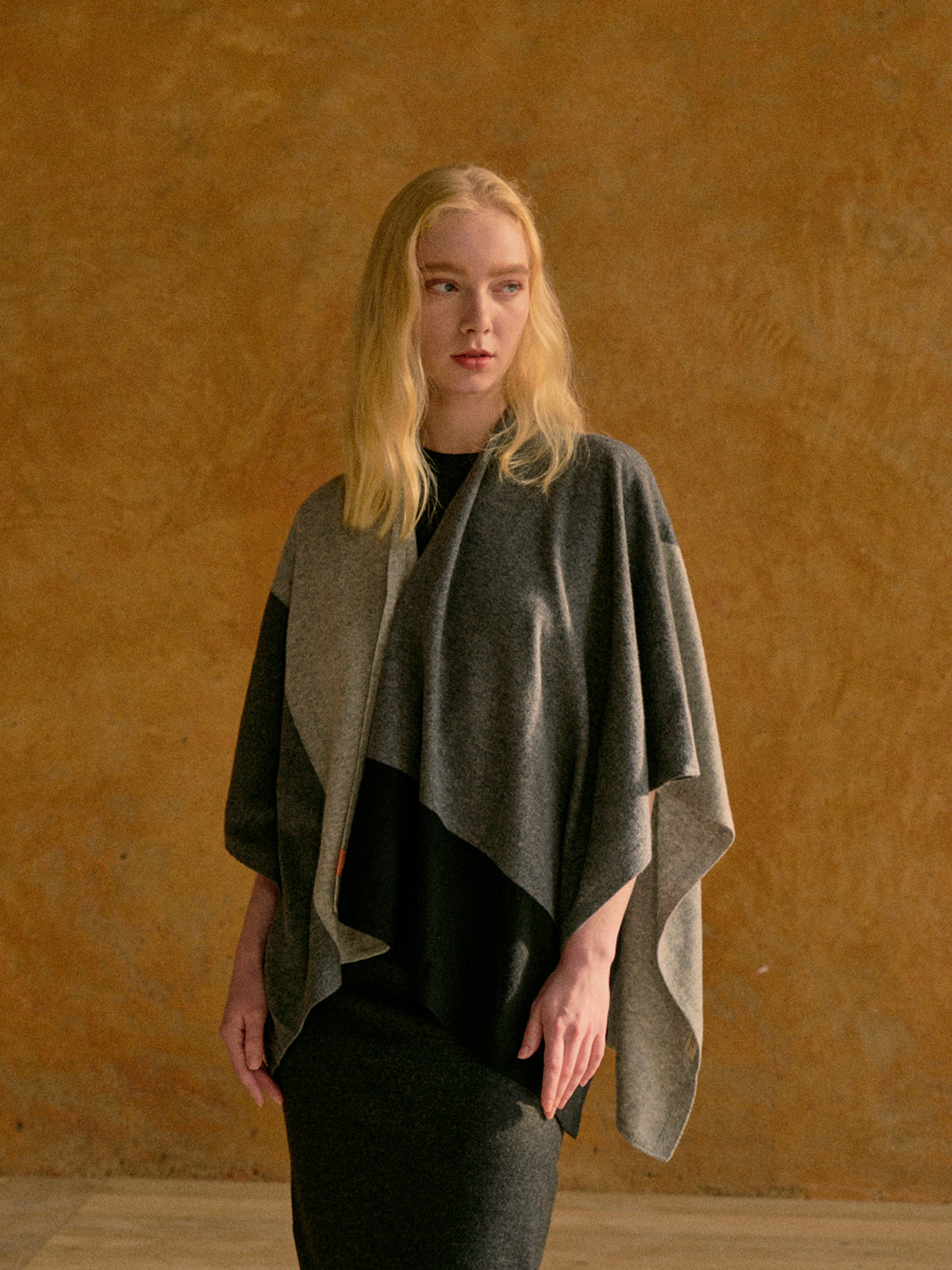 "Lost in Warmth" Wool-Cashmere Blend Cape - Grey