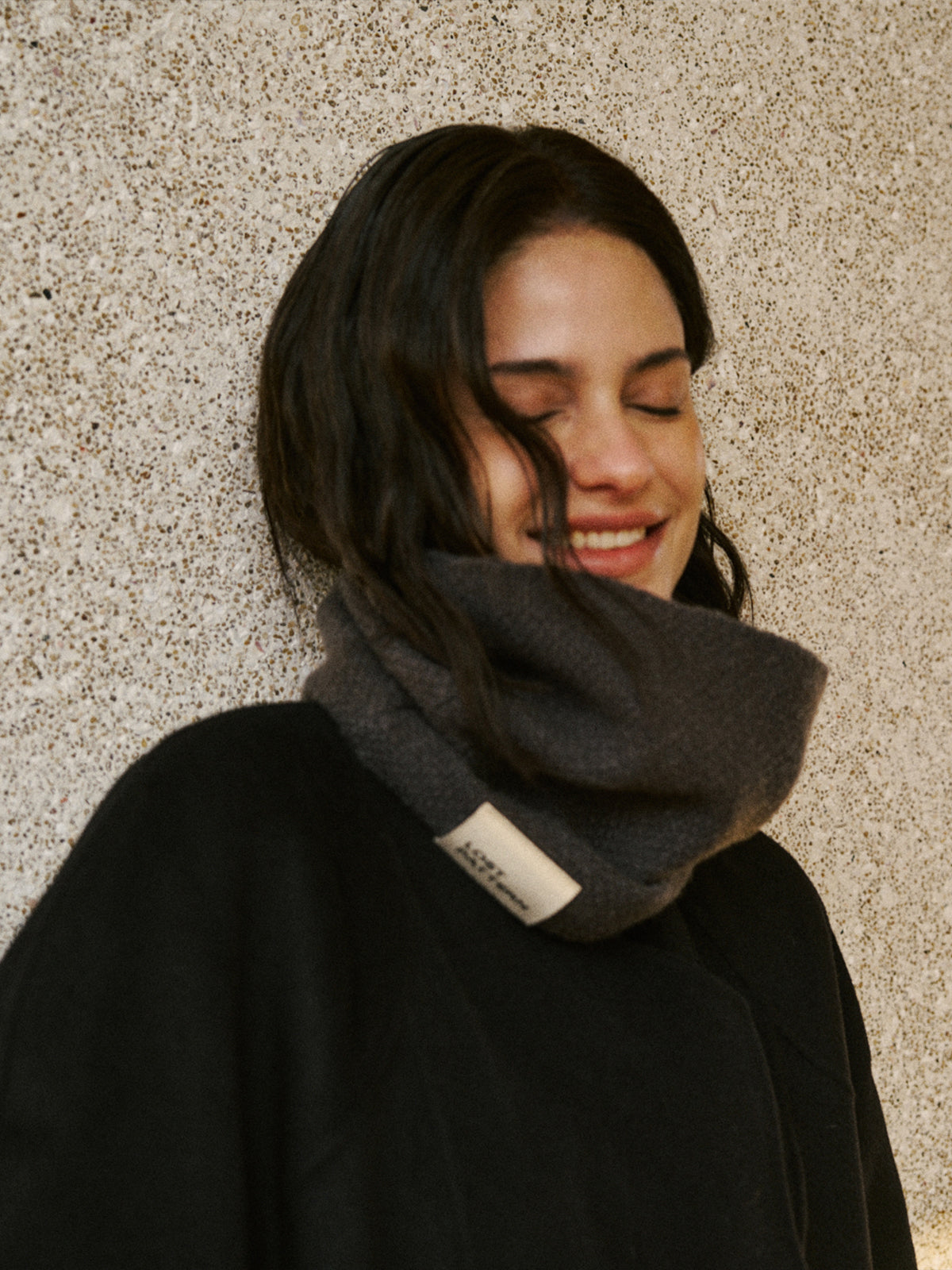 "L'Embrace" Snood Neck Warmer - Grey