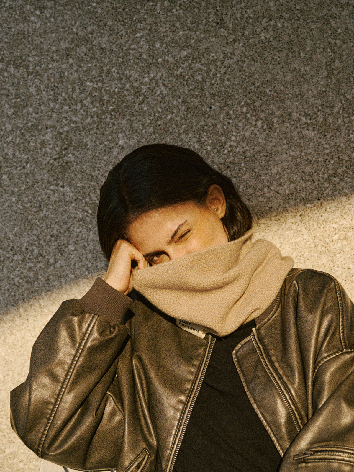 "L'Embrace" Snood Neck Warmer - Camel