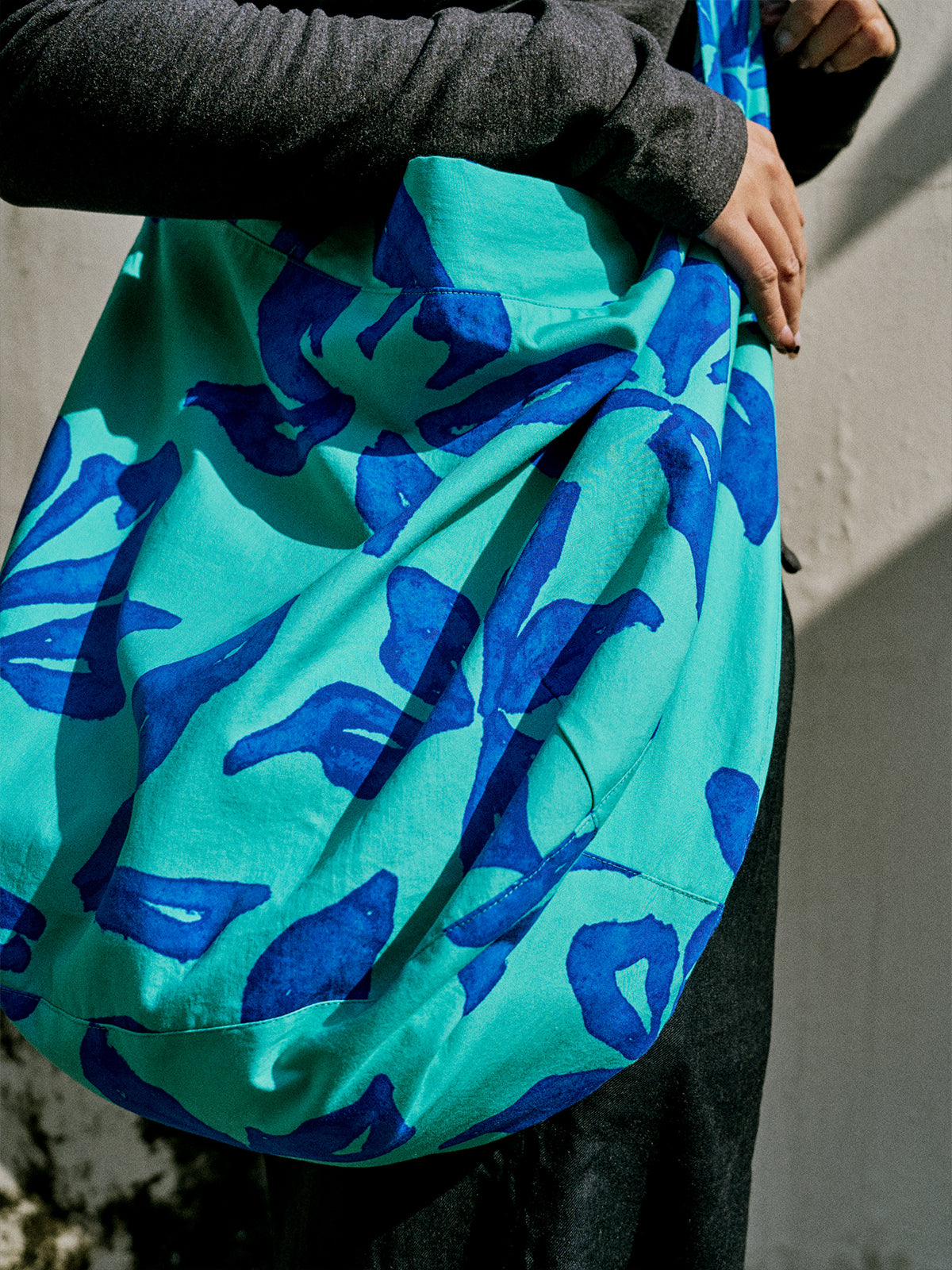 “Tropical Bliss” Hobo Crossbody Bag - Ocean Blue