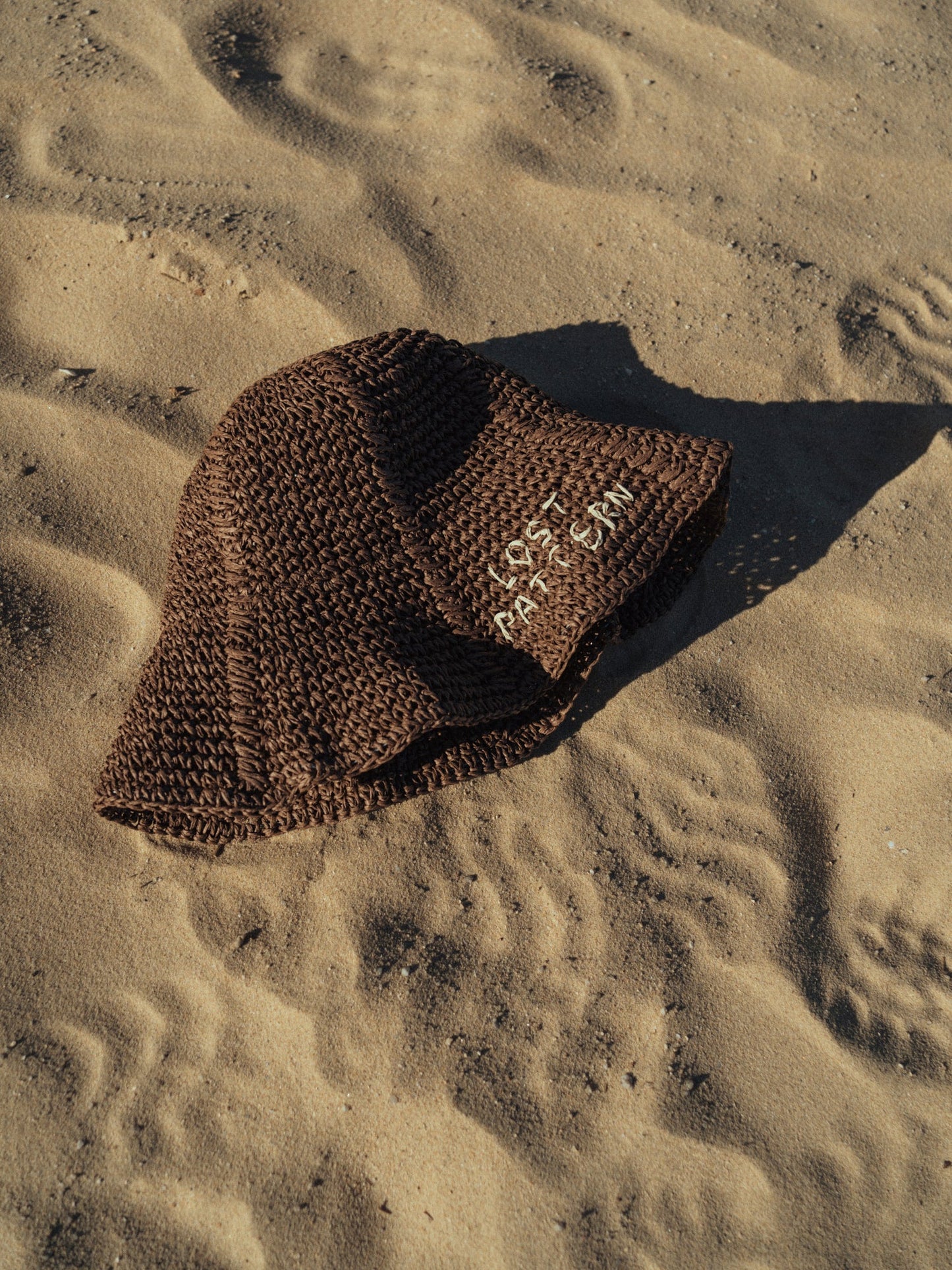 "Wanderlight" Packable Straw Hat - Coffee
