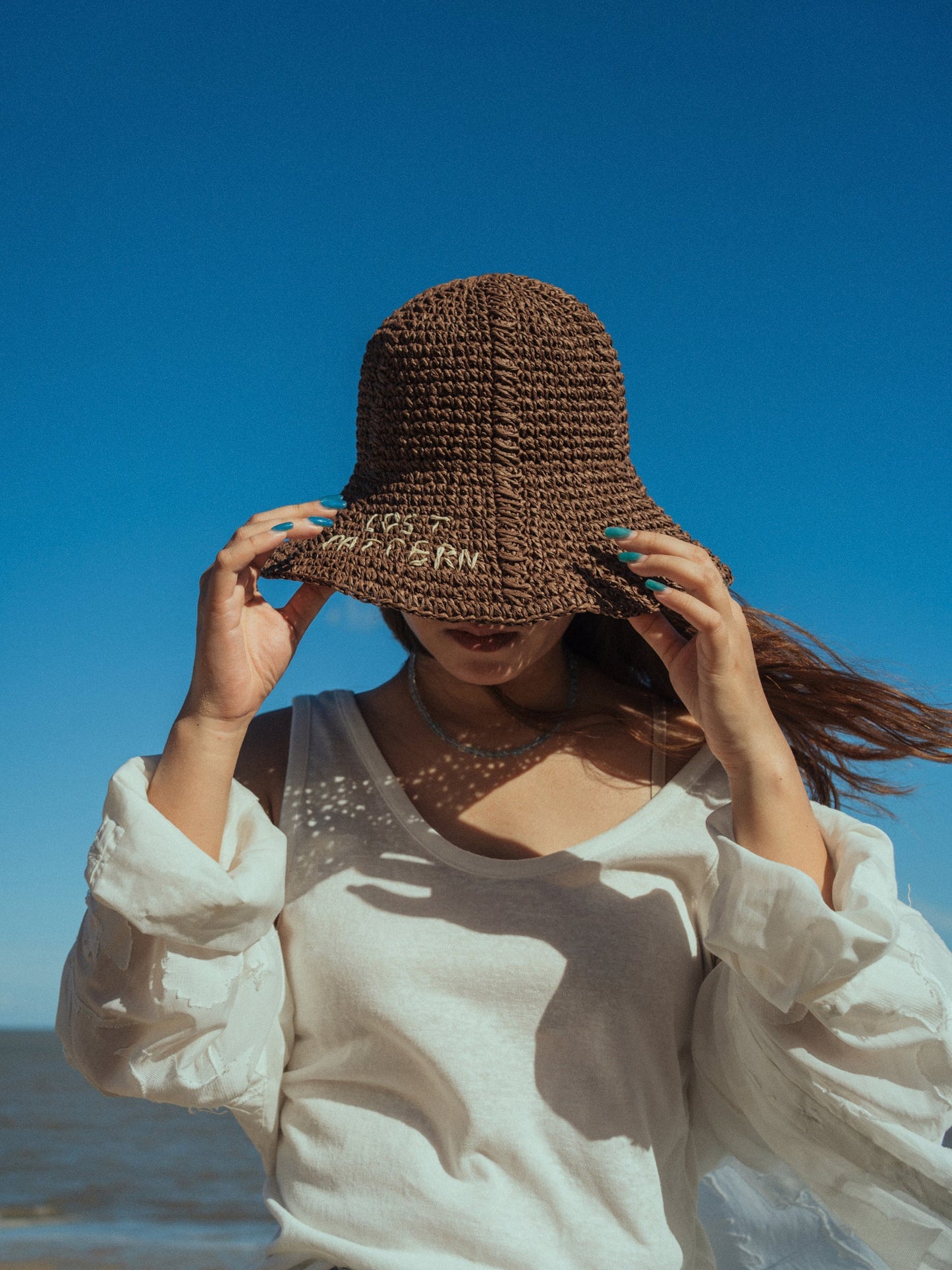 "Wanderlight" Packable Straw Hat - Coffee