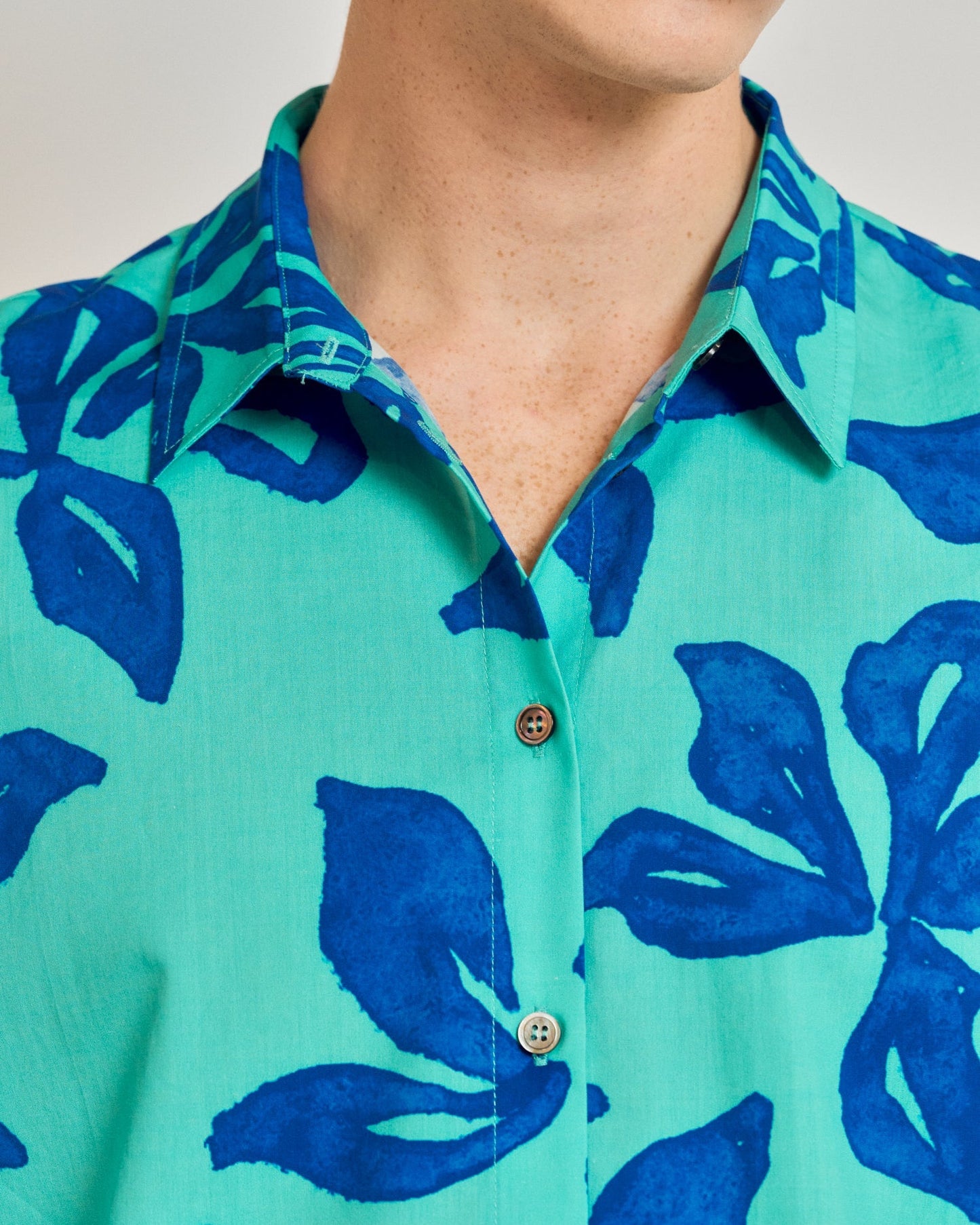 “Tropical Bliss” Oversized Hawaii Shirt - Ocean Blue