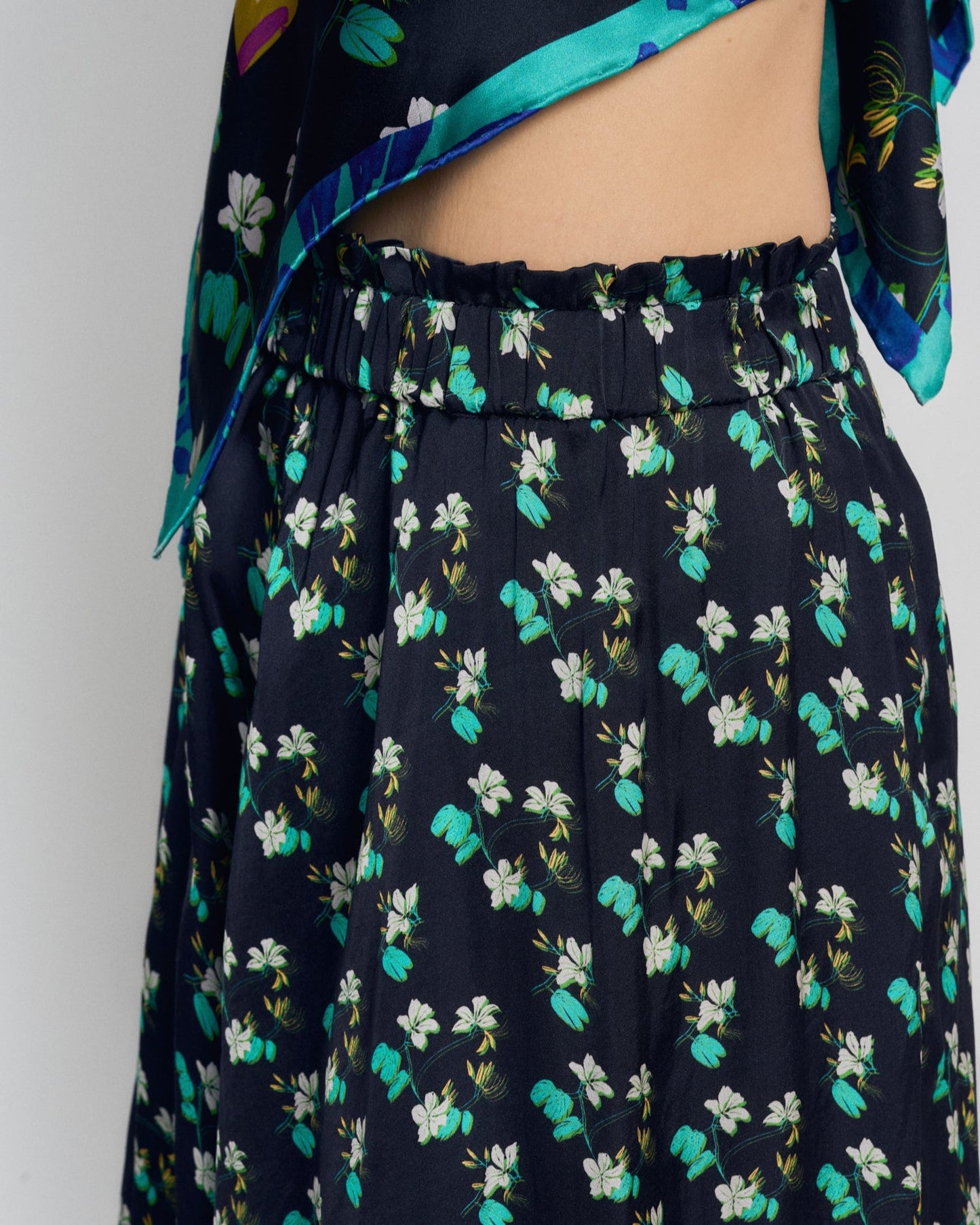 "Beach Blossom" Satin Midi Skirt -Black